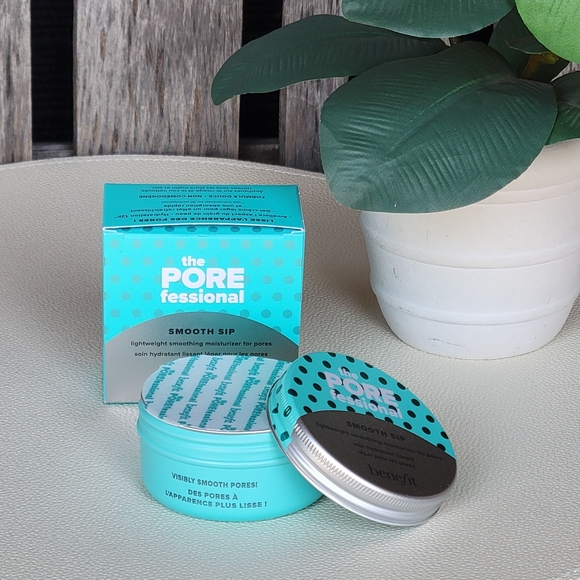 Benefit Other - Benefit The POREfessional Smooth Sip Moisturizer - Turquoise